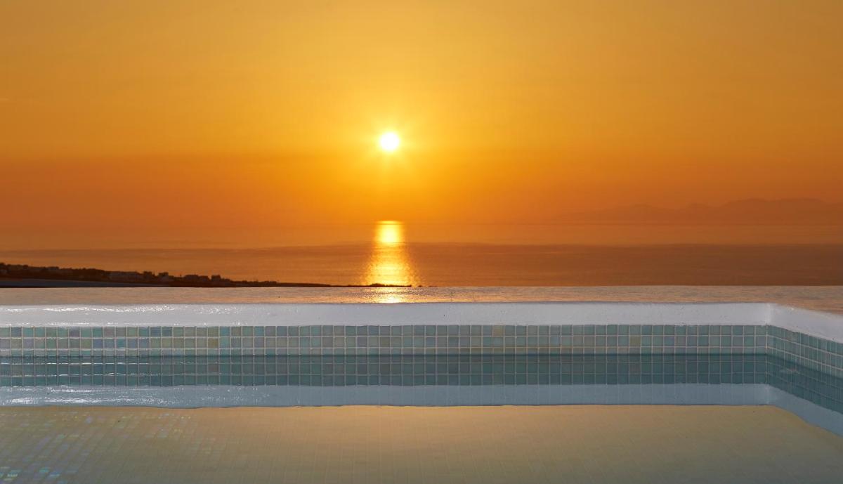 Aperanto Suites