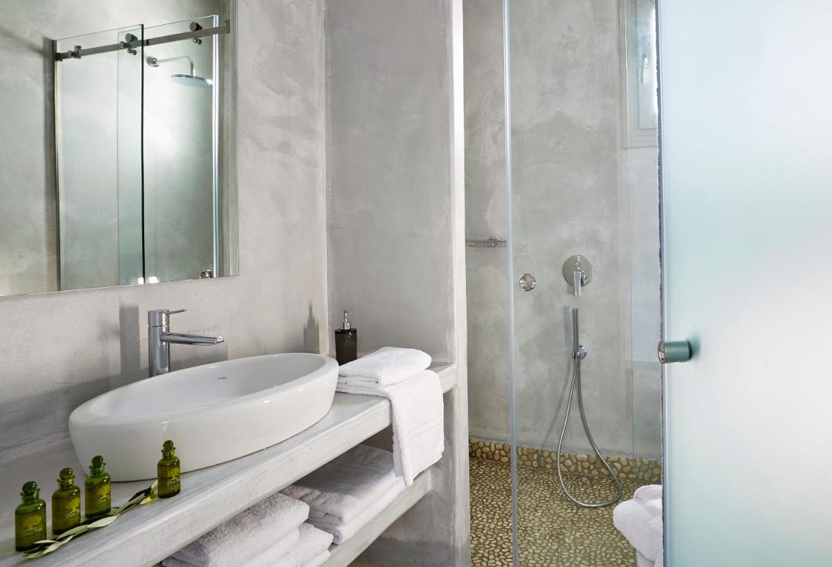 Aperanto Suites