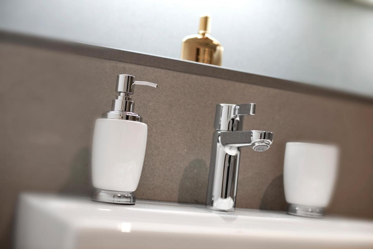 Apple Apartments The Strand