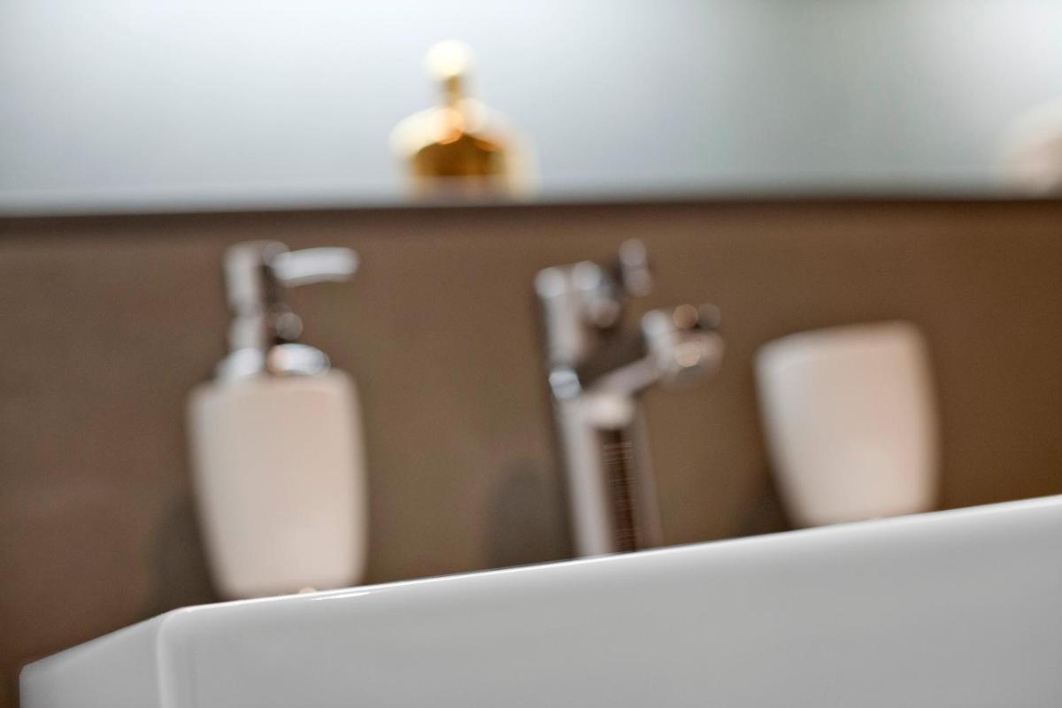 Apple Apartments The Strand