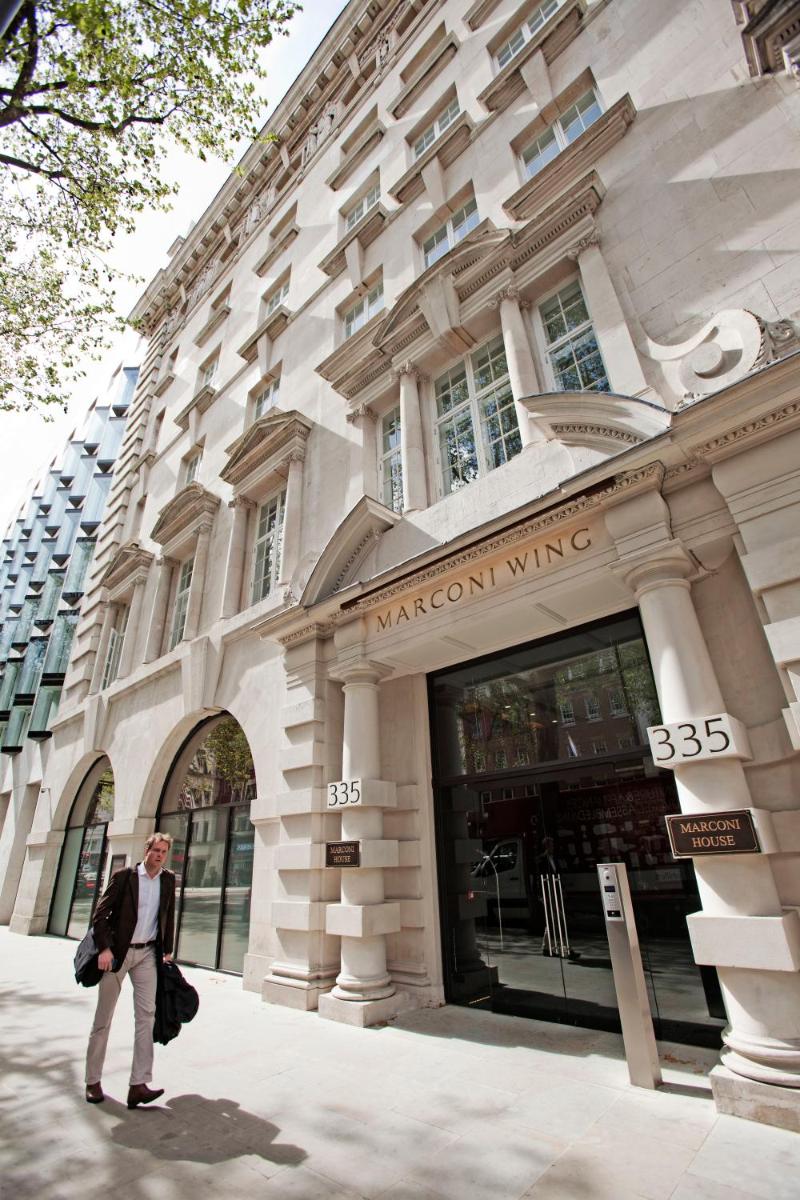 Apple Apartments The Strand