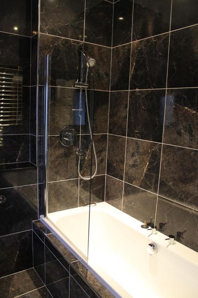 Applegarth Villa Hotel & Restaurant (Adult Only)