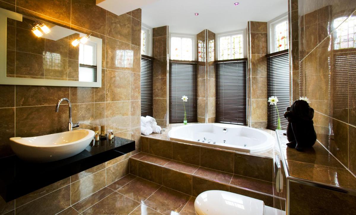 Applegarth Villa Hotel & Restaurant (Adult Only)