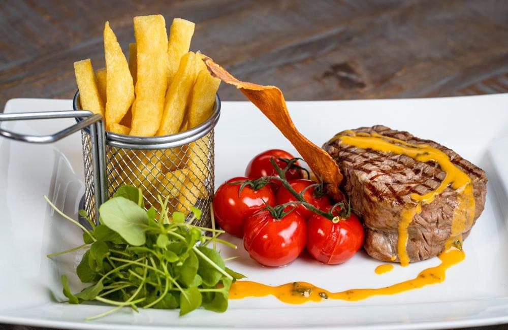 Applegarth Villa Hotel & Restaurant (Adult Only)