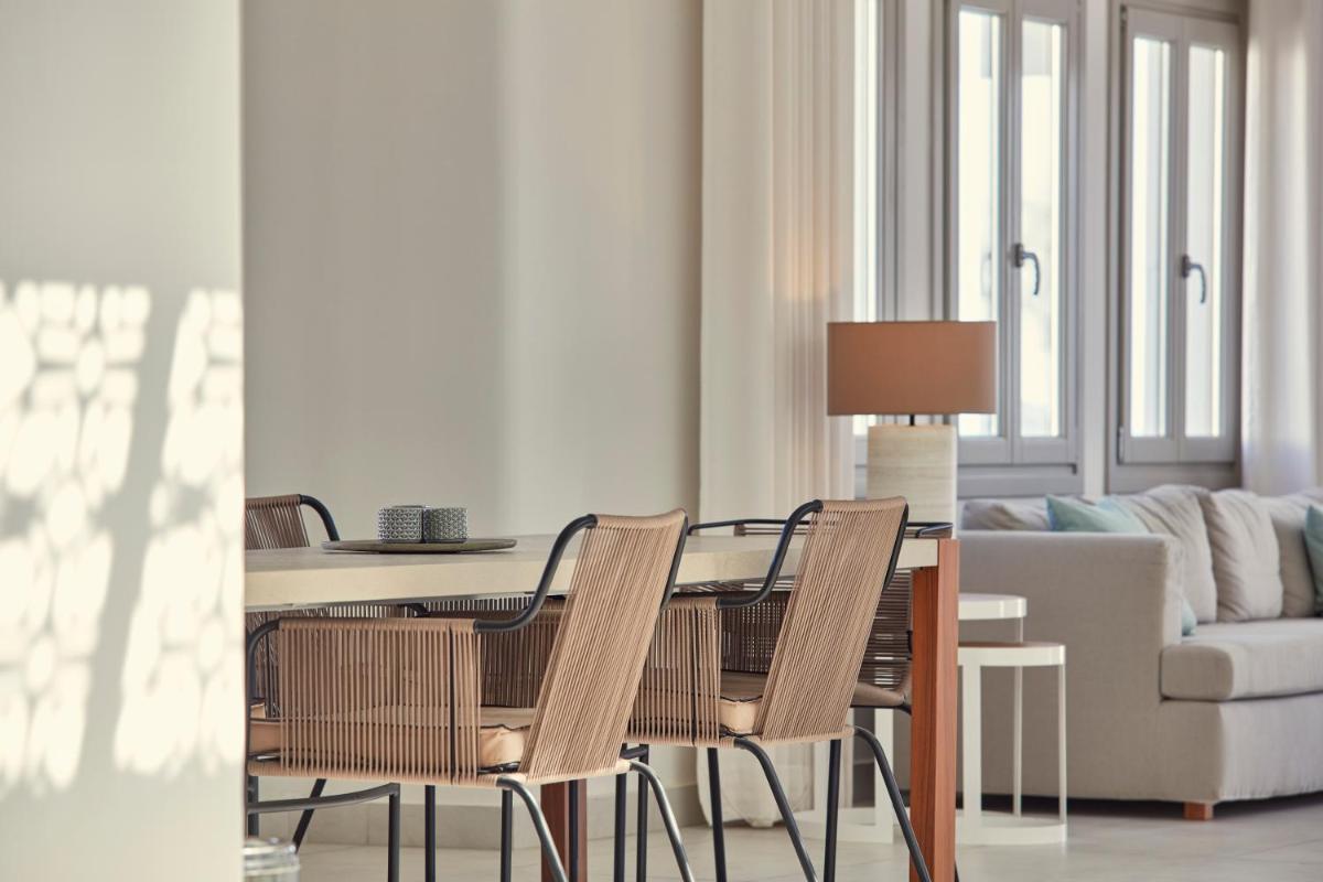 Aqua Blue Beach Hotel