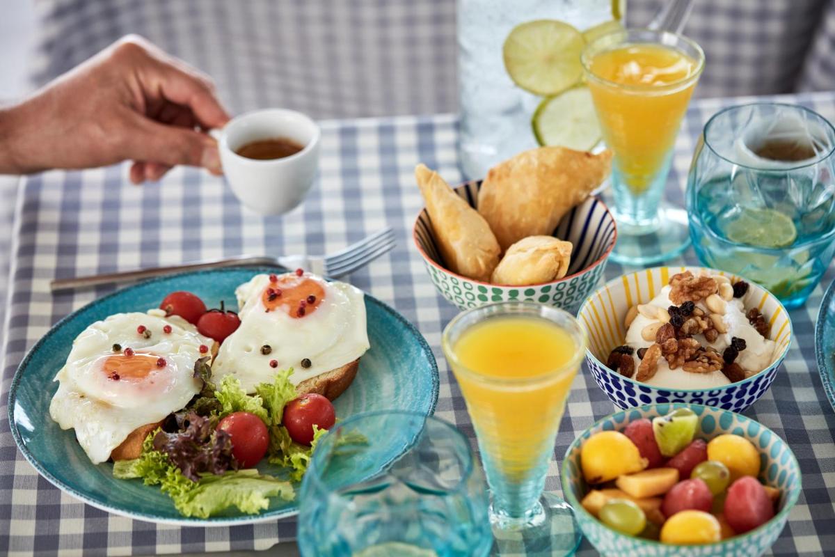 Aqua Blue Beach Hotel