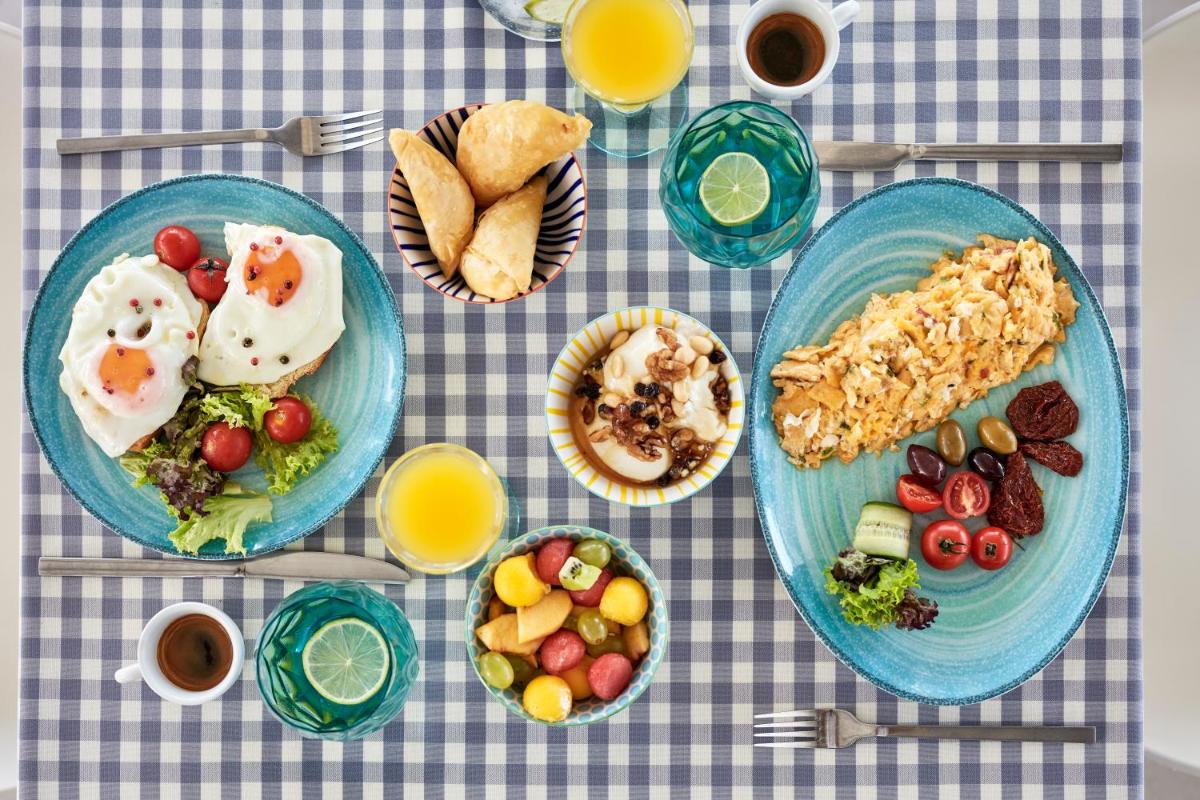 Aqua Blue Beach Hotel