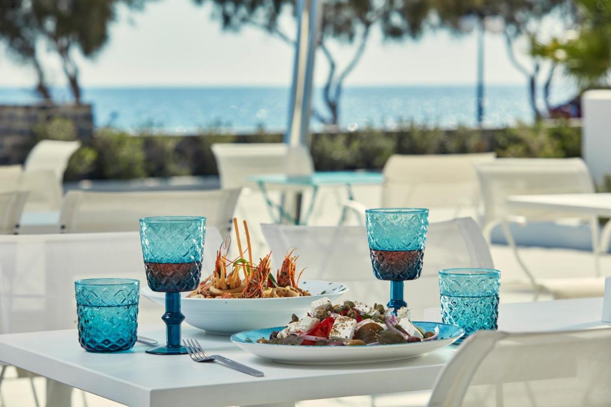 Aqua Blue Beach Hotel