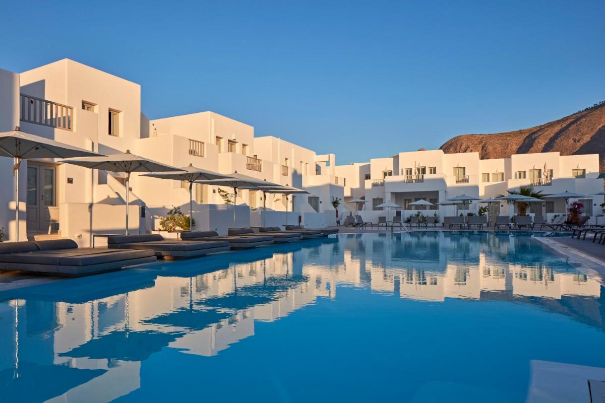 Aqua Blue Beach Hotel