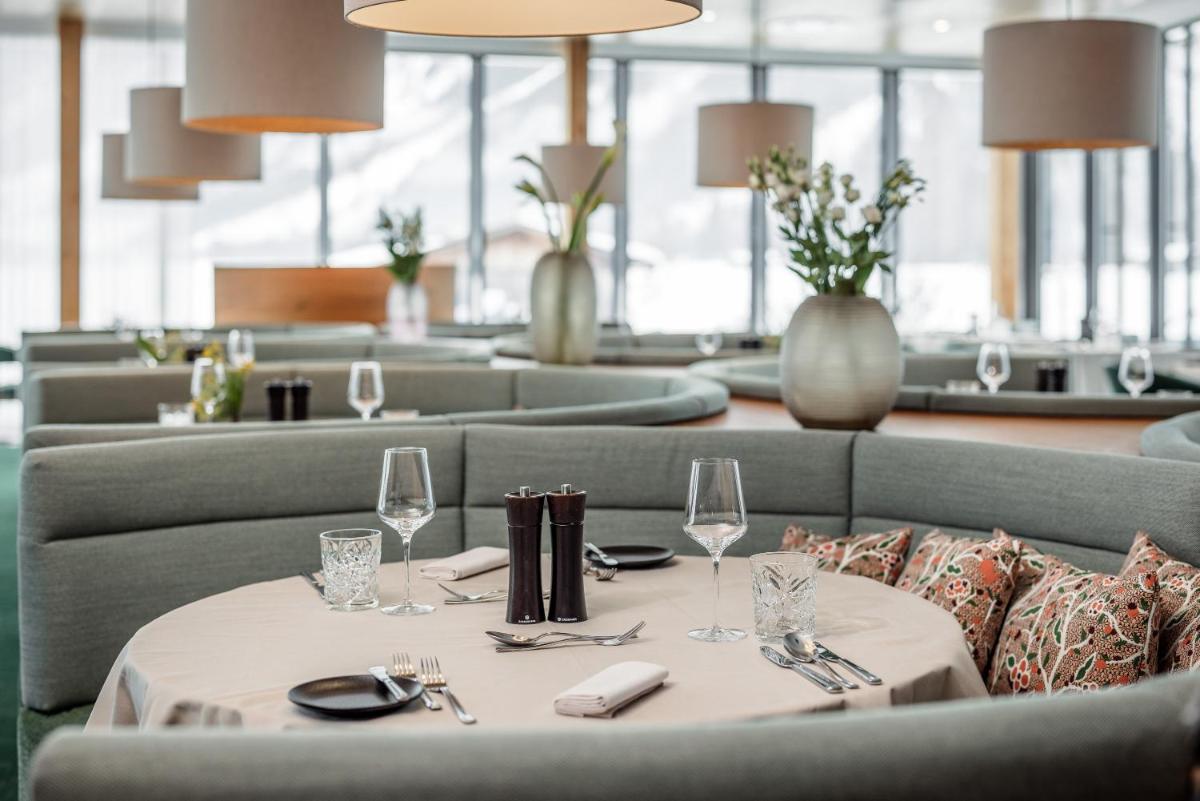 Aqua Dome 4 Sterne Superior Hotel & Tirol Therme Längenfeld