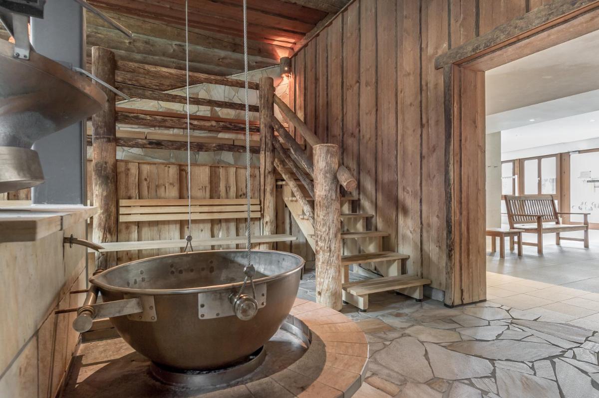 Aqua Dome 4 Sterne Superior Hotel & Tirol Therme Längenfeld