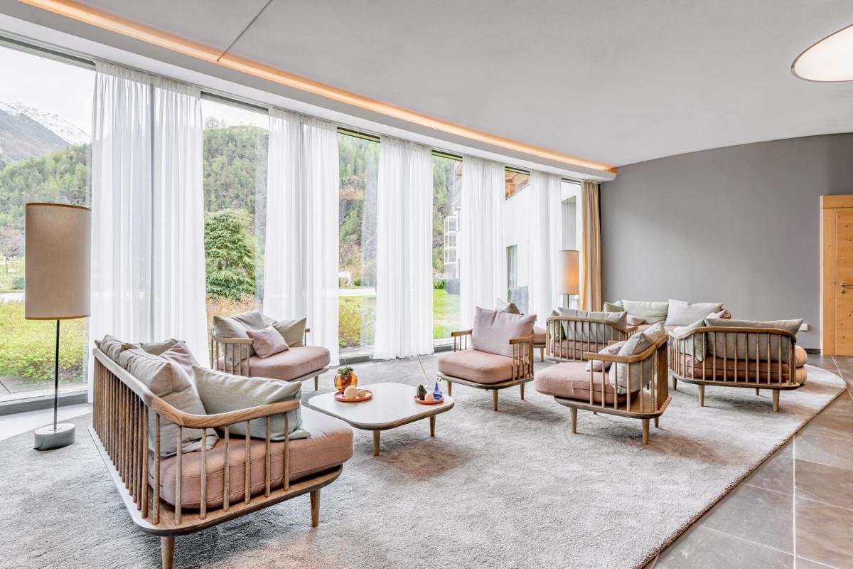 Aqua Dome 4 Sterne Superior Hotel & Tirol Therme Längenfeld