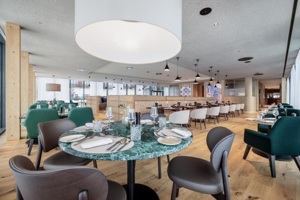 Aqua Dome 4 Sterne Superior Hotel & Tirol Therme Längenfeld