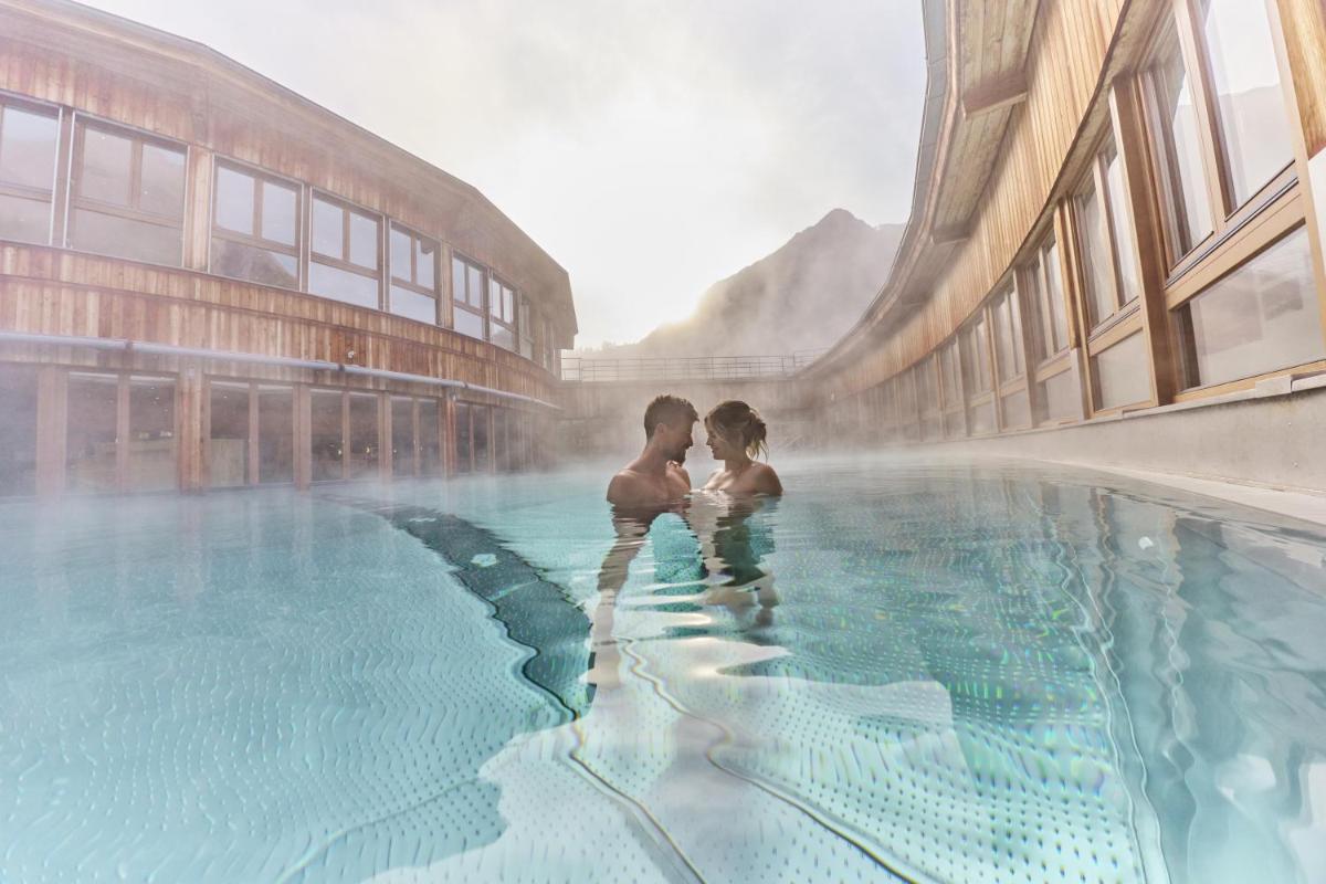 Aqua Dome 4 Sterne Superior Hotel & Tirol Therme Längenfeld