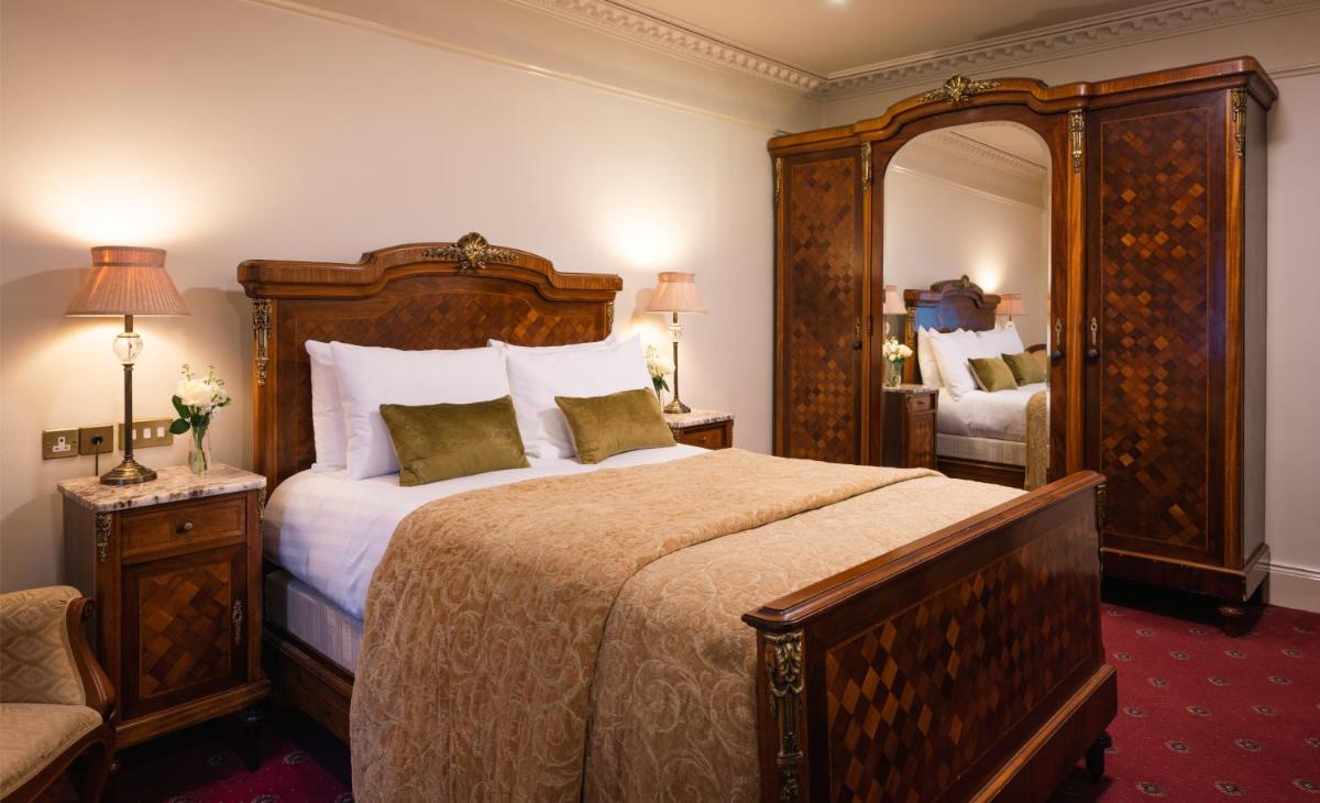 Arbutus Hotel