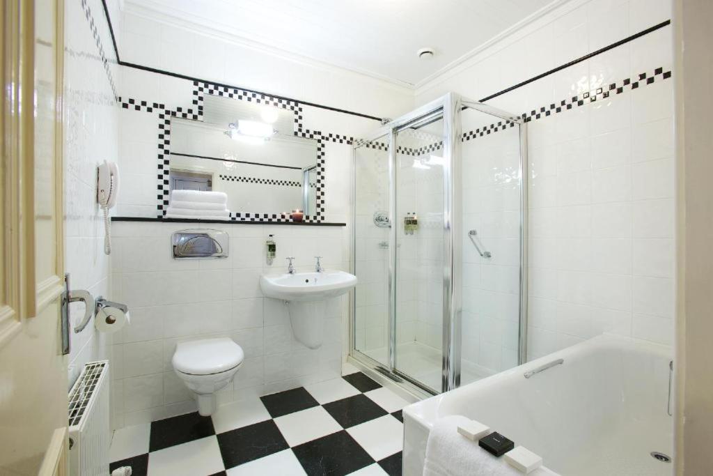Arbutus Hotel