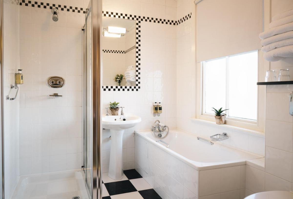 Arbutus Hotel
