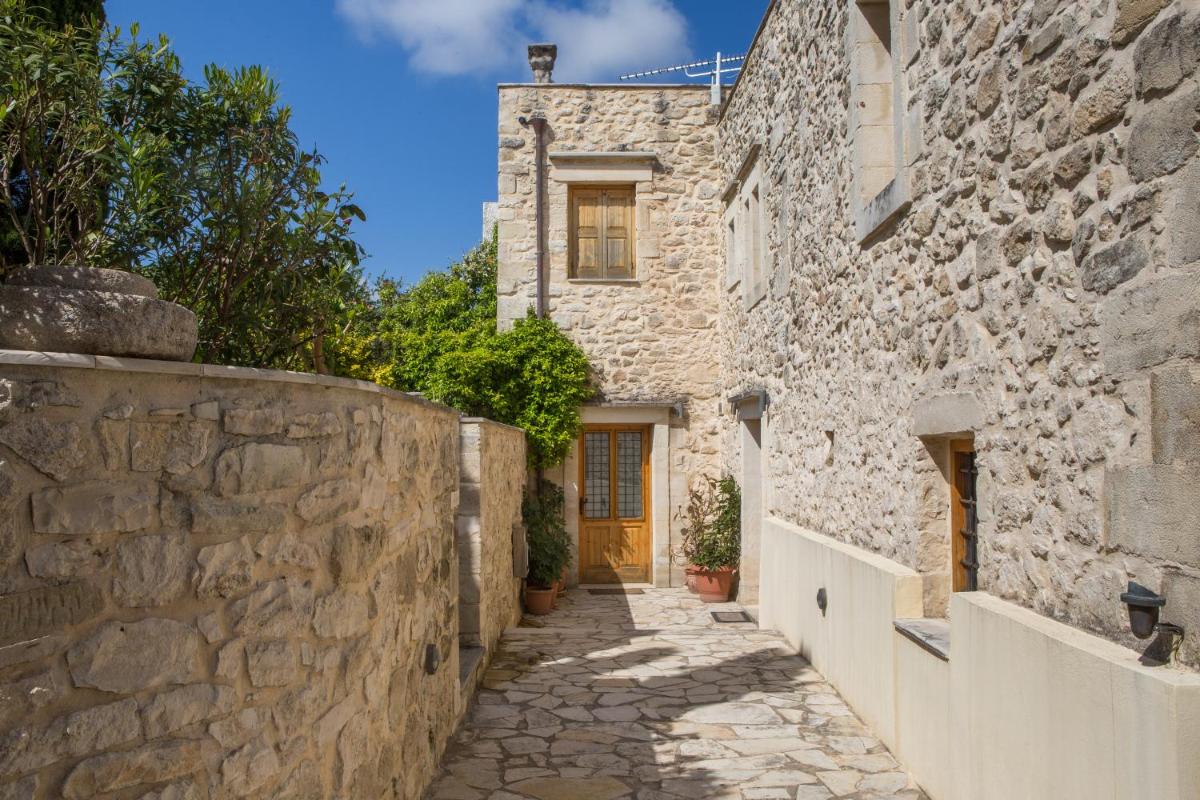 Arcus Suites