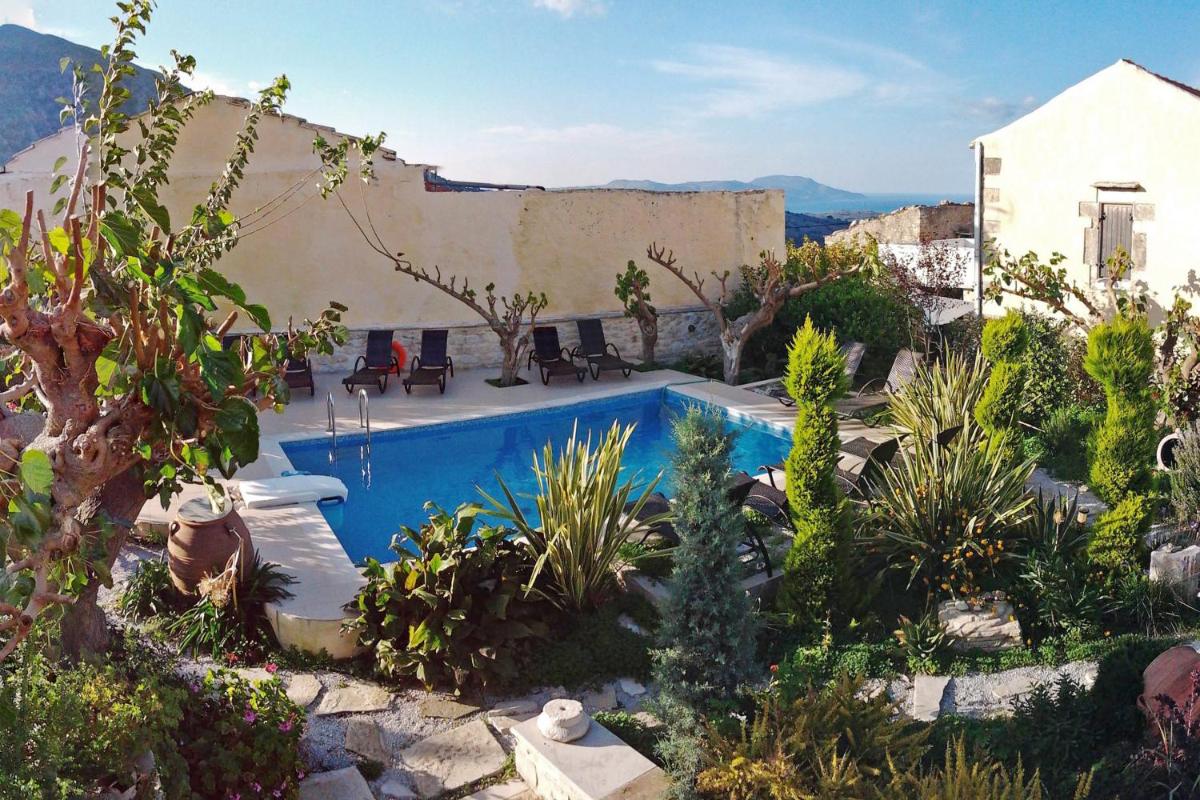 Arcus Suites
