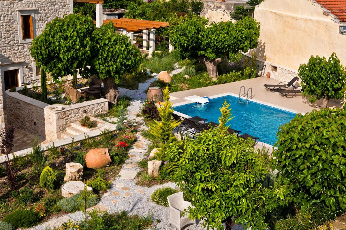 Arcus Suites
