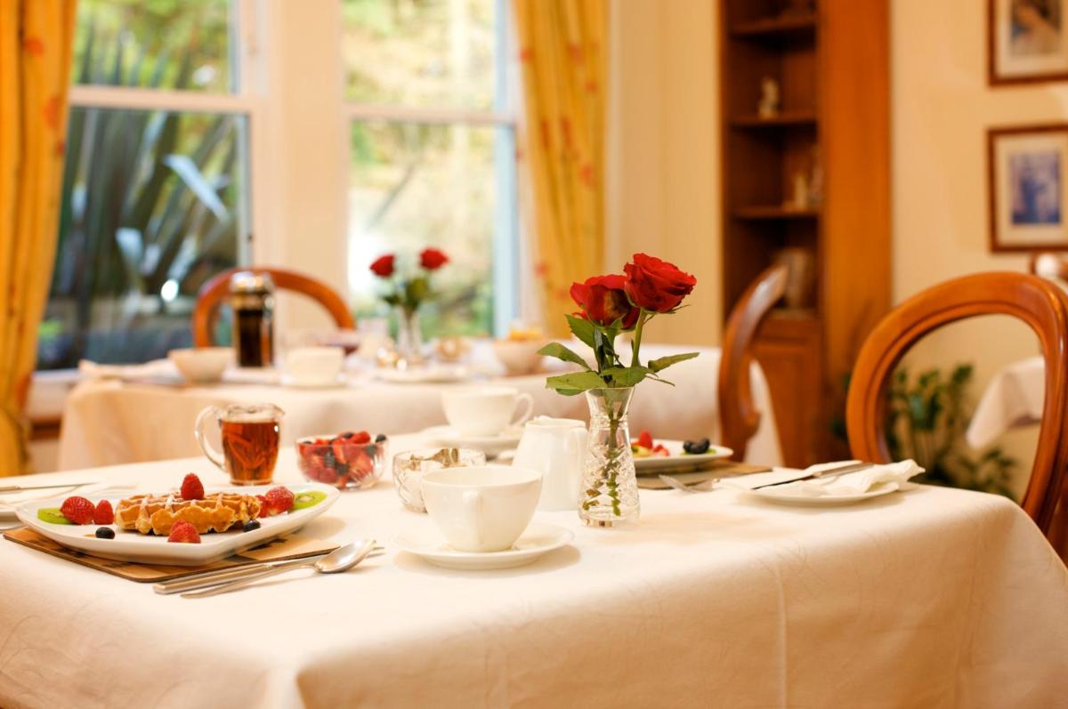 Arden Country House