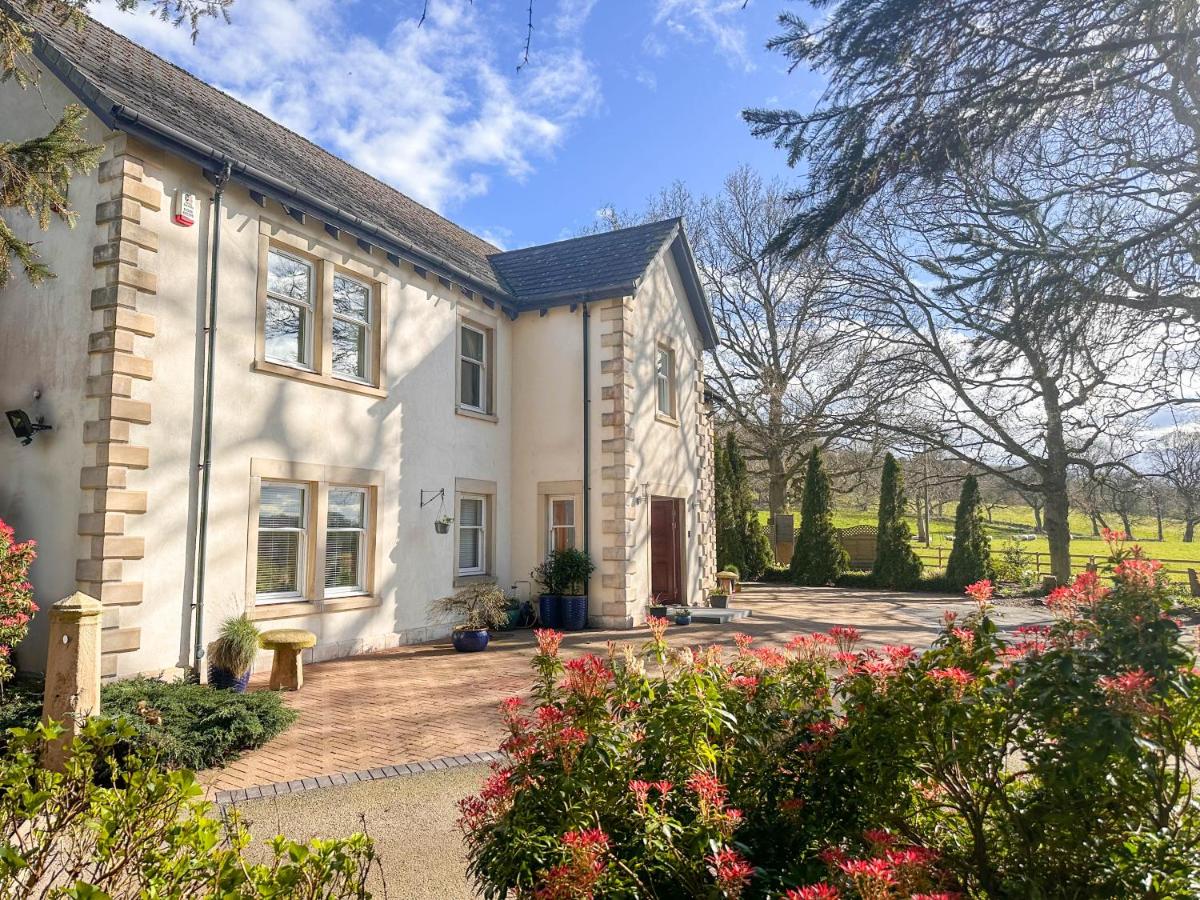 Arden Country House
