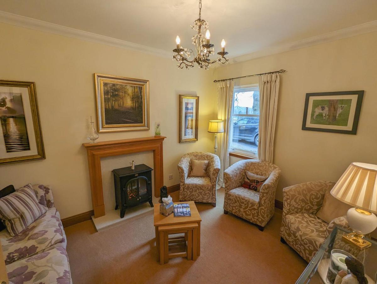Arden Country House