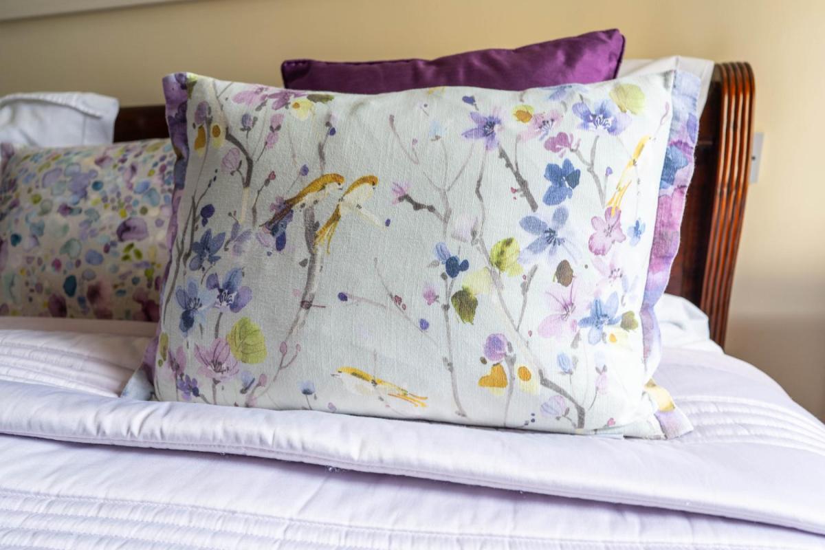 Arden Country House