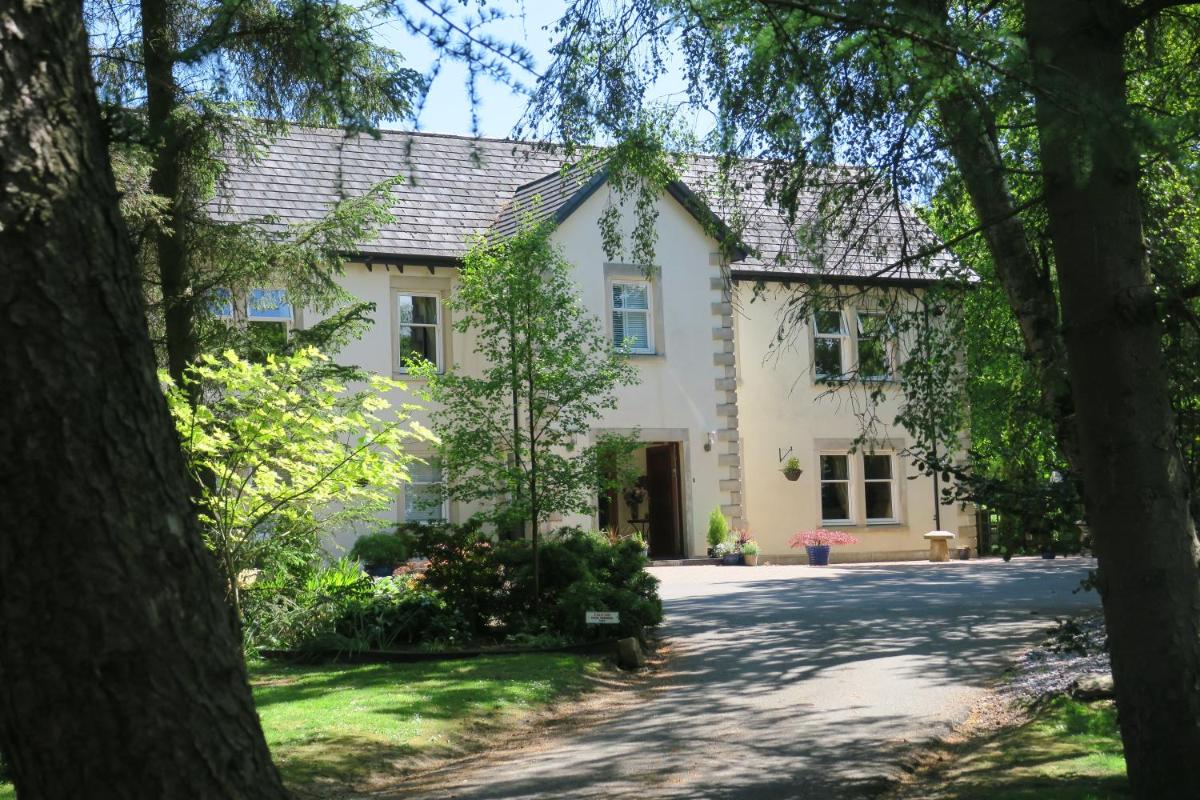 Arden Country House