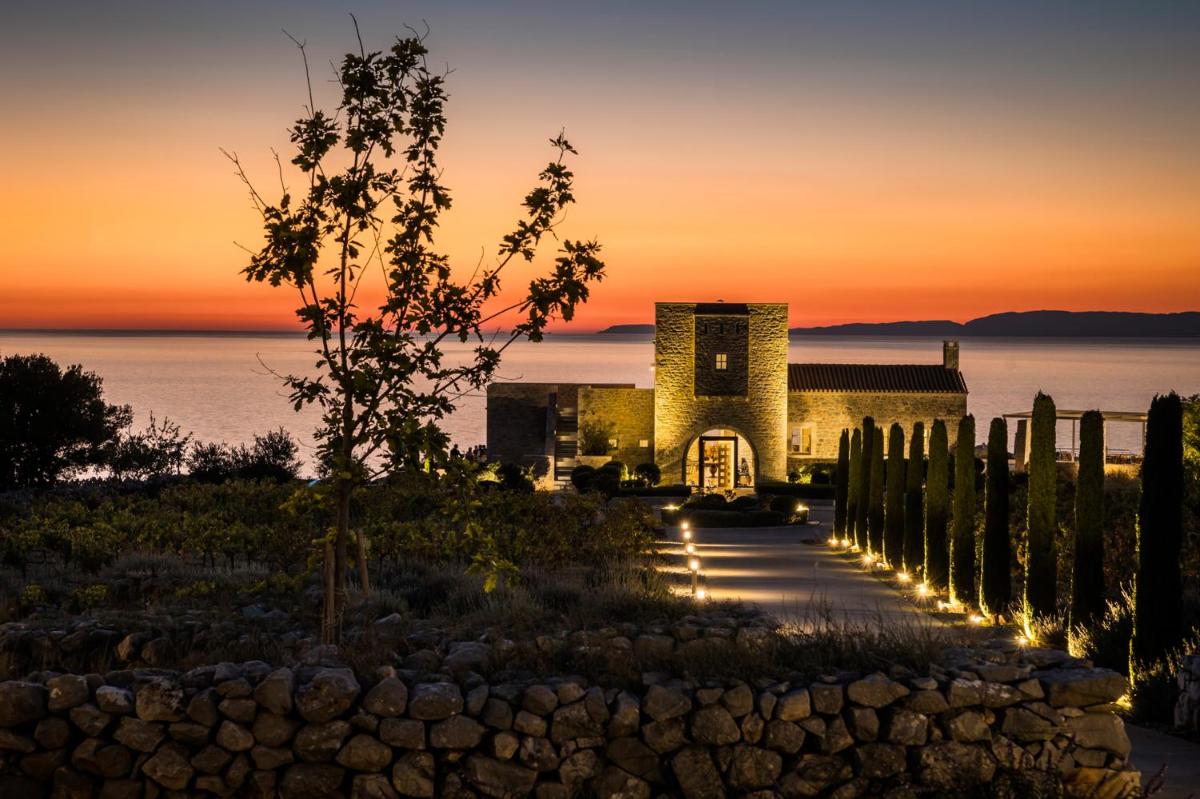 Ariá Estate Suites & Spa