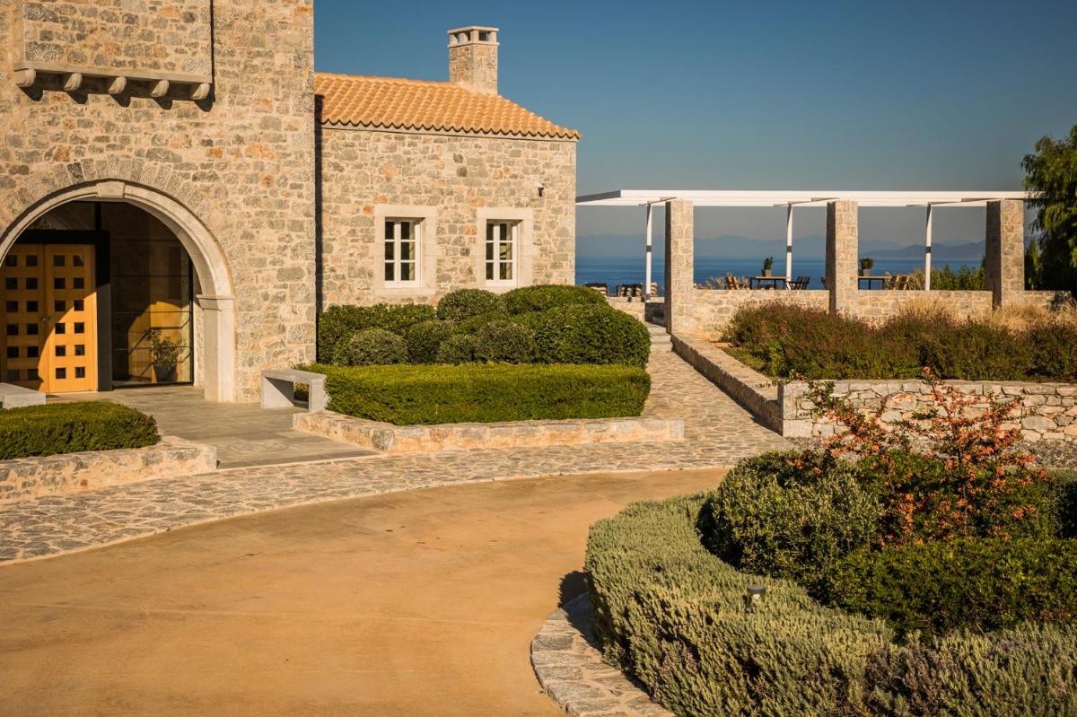 Ariá Estate Suites & Spa