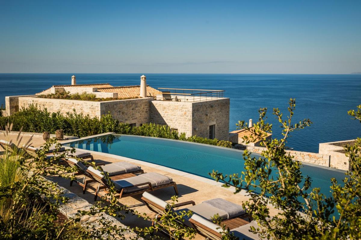 Ariá Estate Suites & Spa