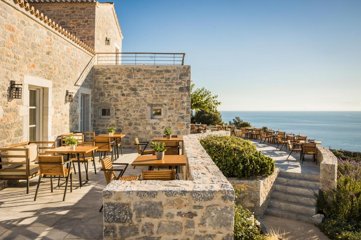 Ariá Estate Suites & Spa