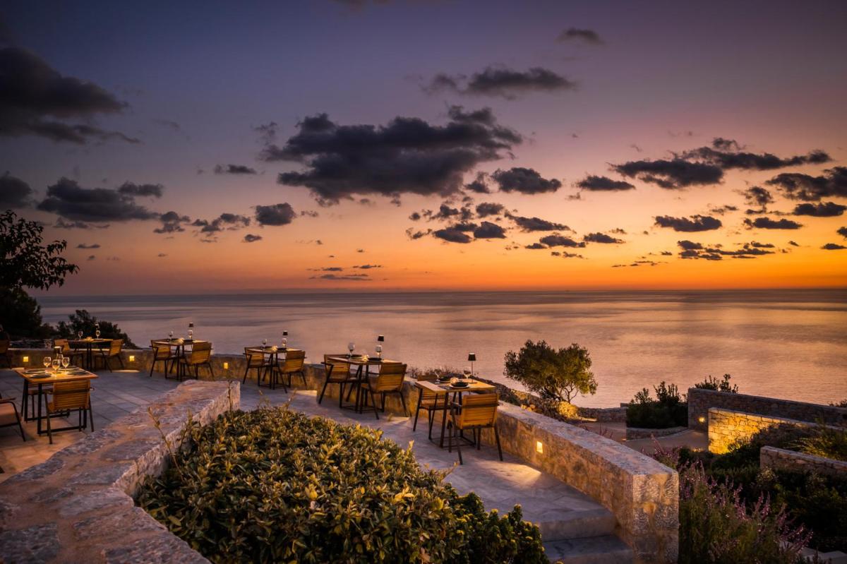 Ariá Estate Suites & Spa