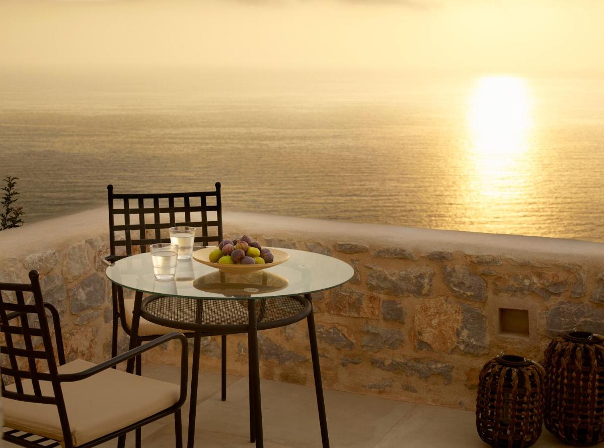 Ariá Estate Suites & Spa