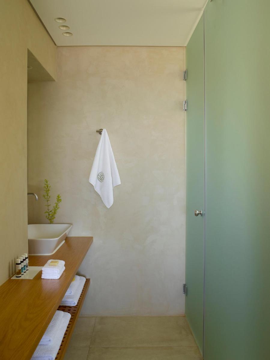 Ariá Estate Suites & Spa