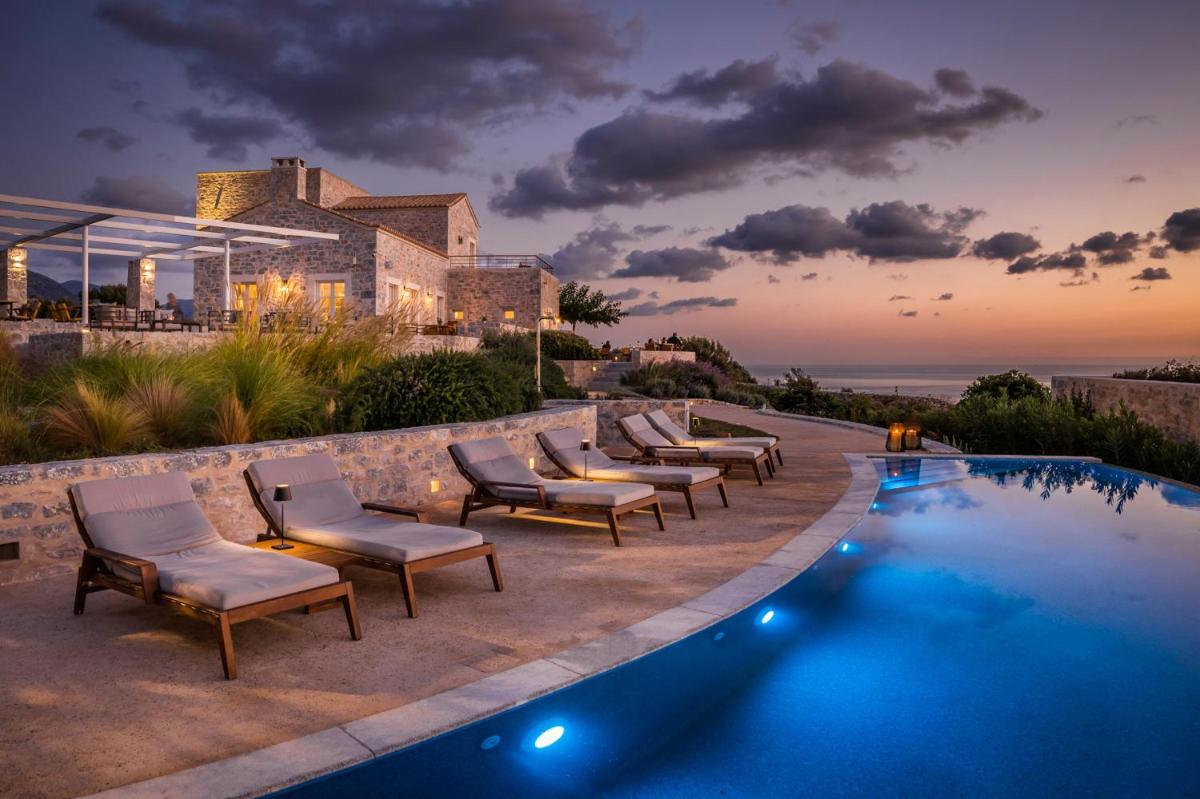 Ariá Estate Suites & Spa