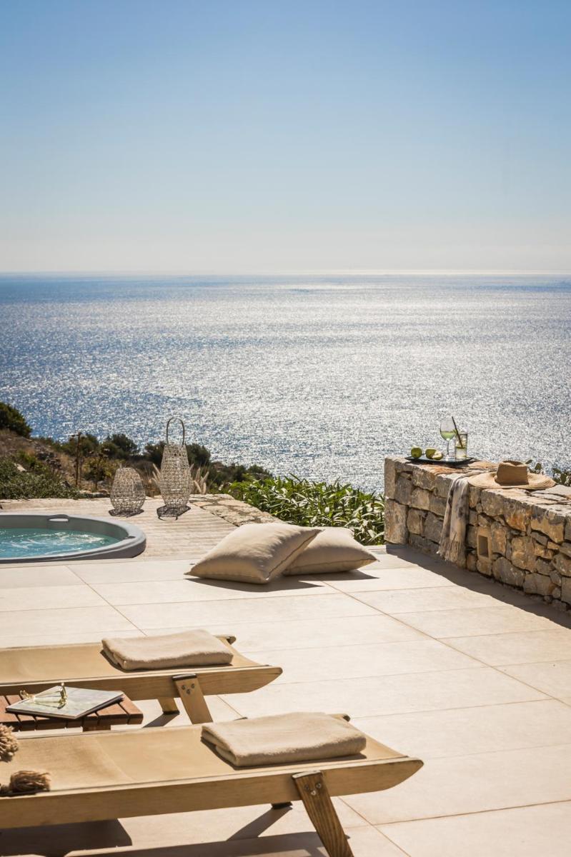 Ariá Estate Suites & Spa