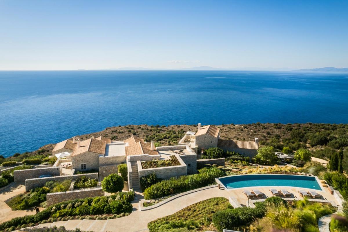 Ariá Estate Suites & Spa