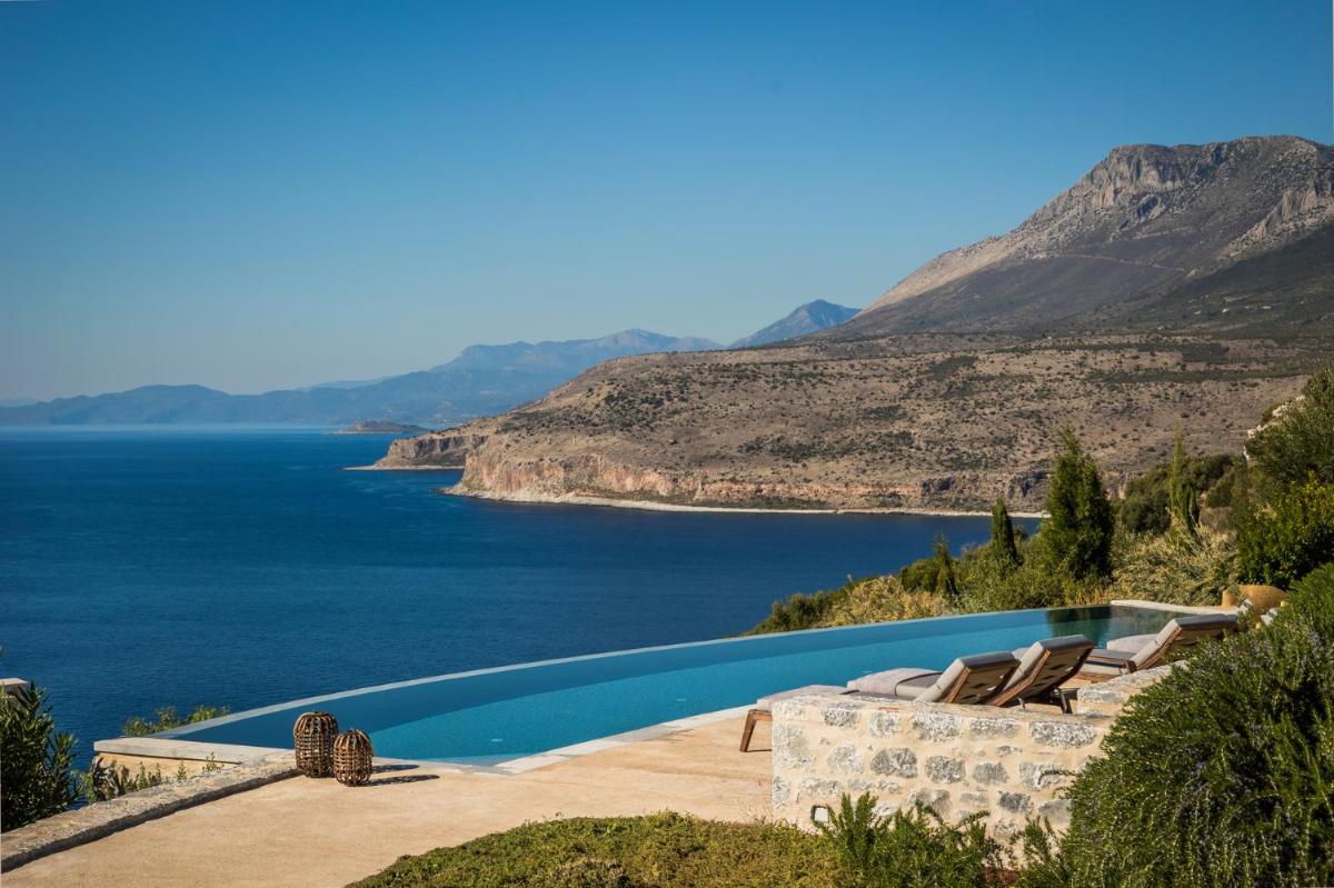 Ariá Estate Suites & Spa