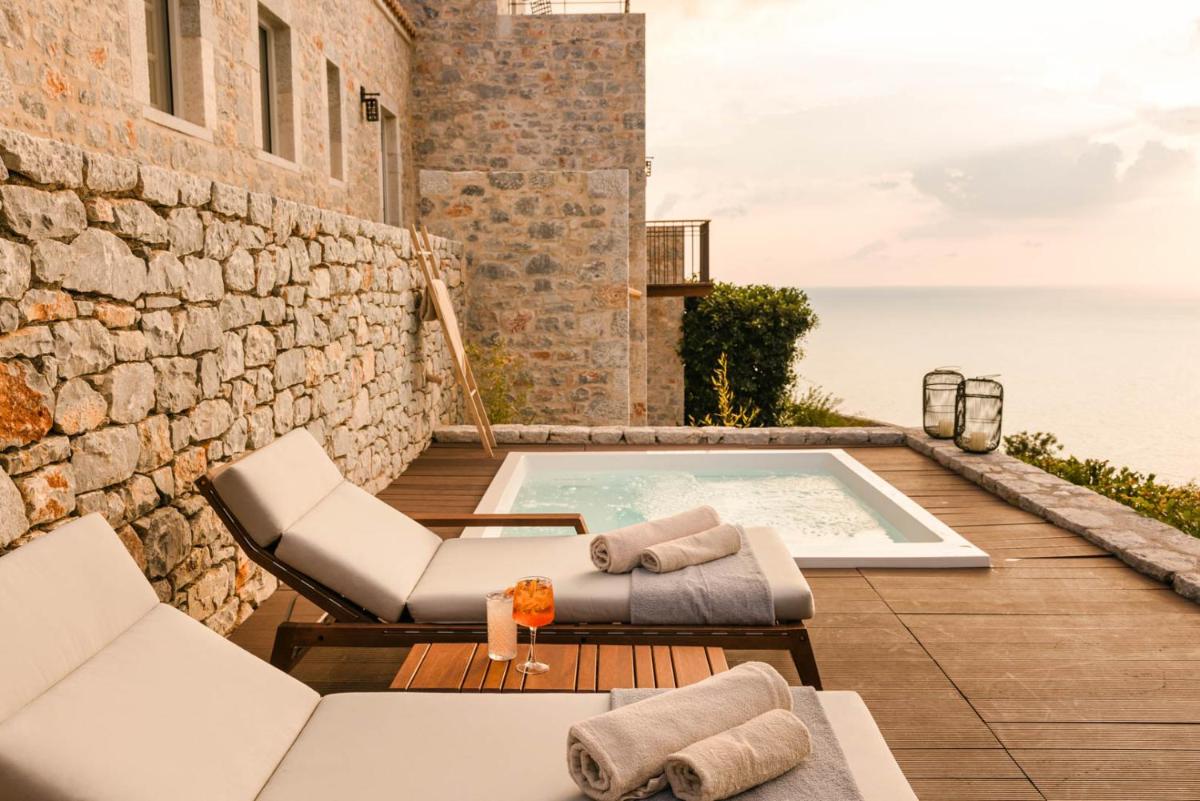 Ariá Estate Suites & Spa