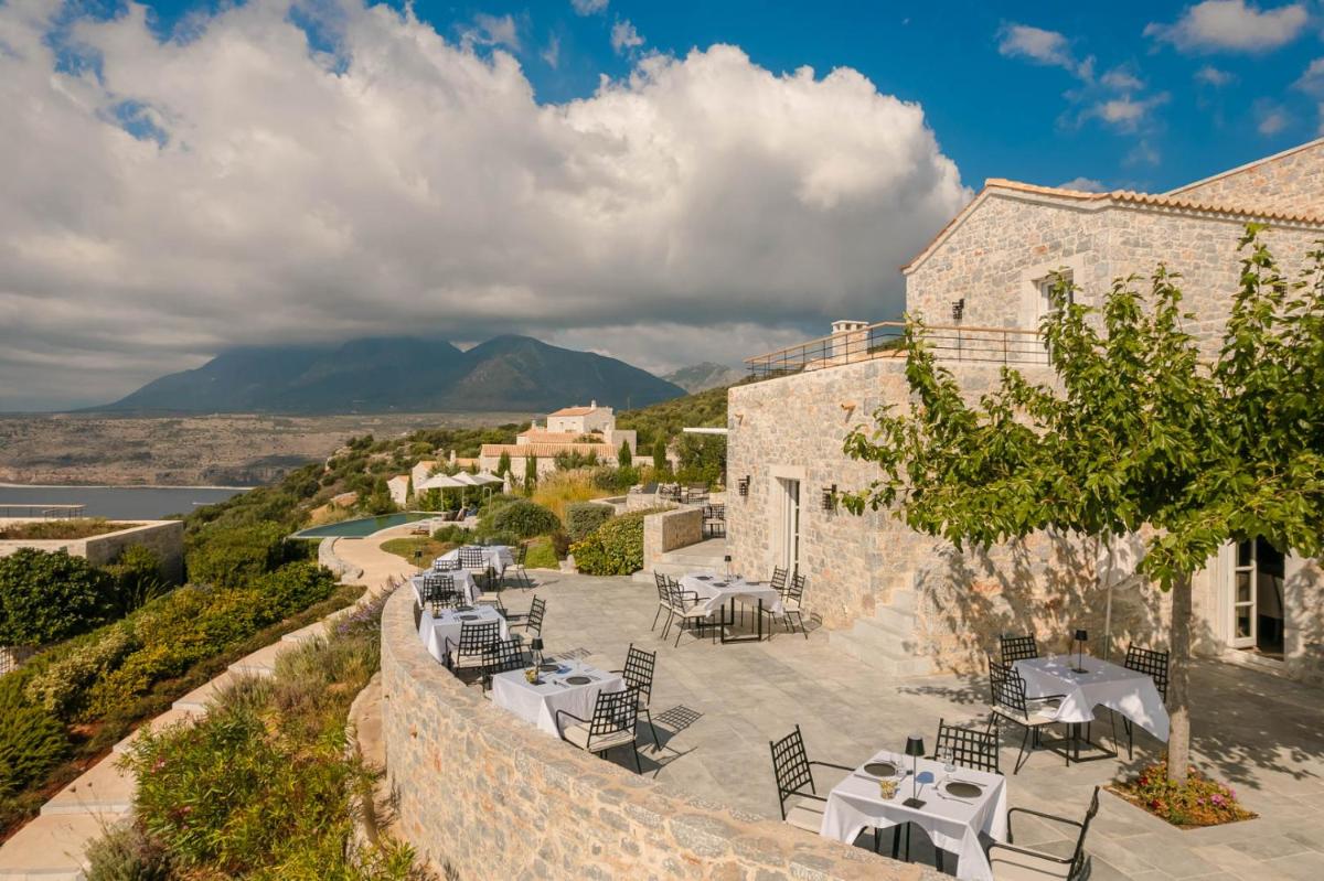 Ariá Estate Suites & Spa