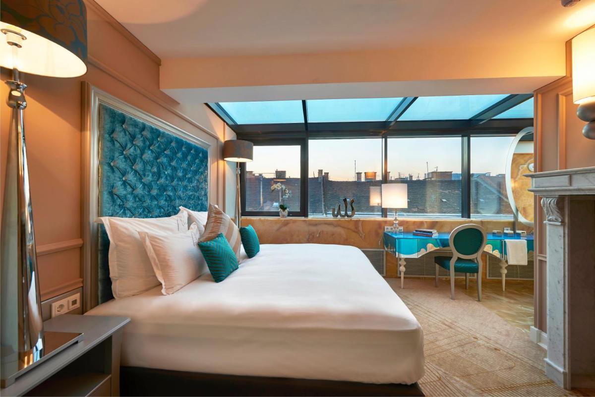 Aria Hotel Budapest by Library Hotel Collection