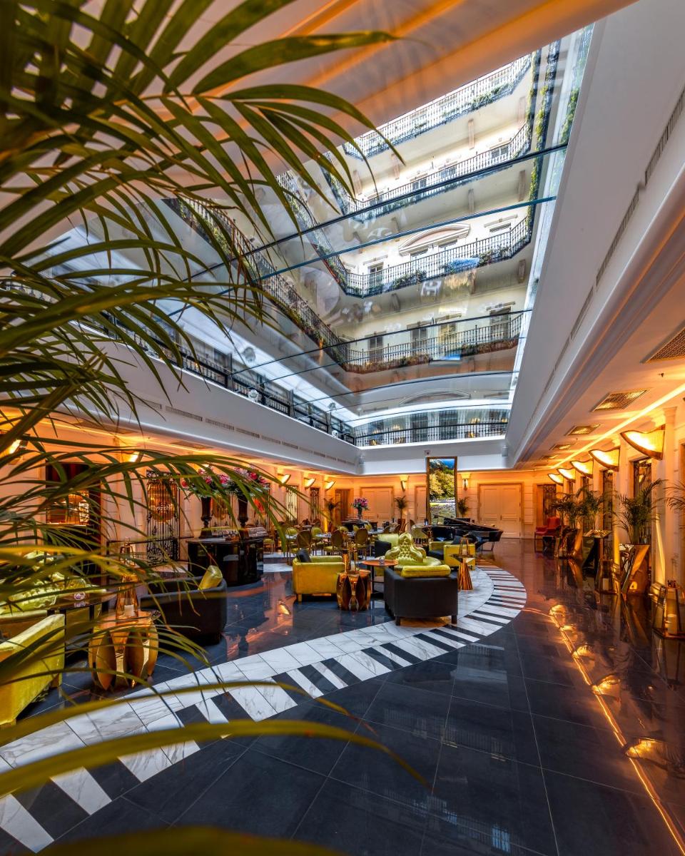 Aria Hotel Budapest by Library Hotel Collection