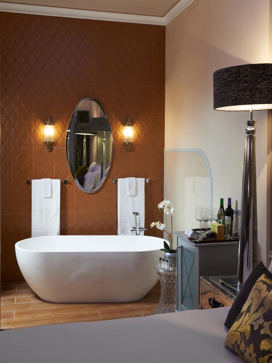 Aria Hotel Budapest by Library Hotel Collection
