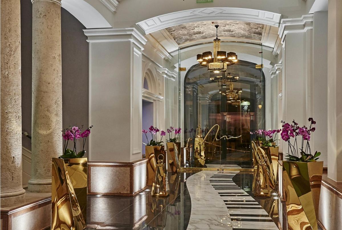 Aria Hotel Budapest by Library Hotel Collection