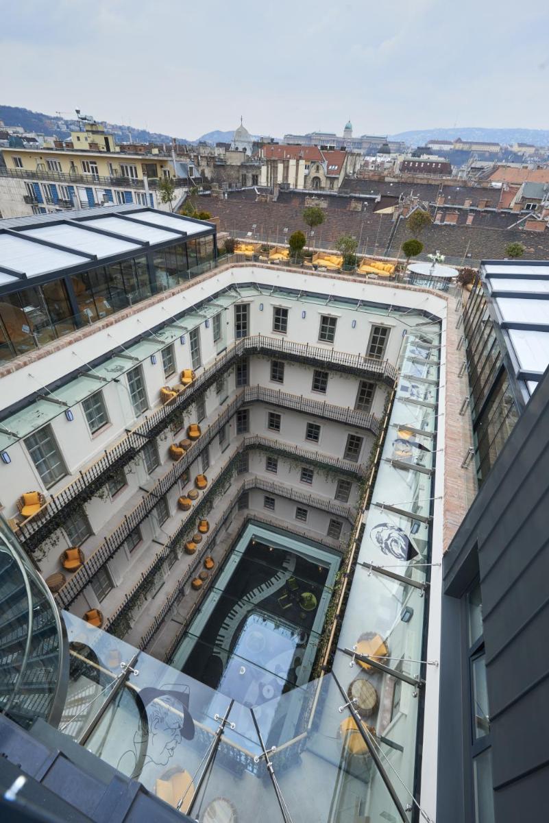 Aria Hotel Budapest by Library Hotel Collection