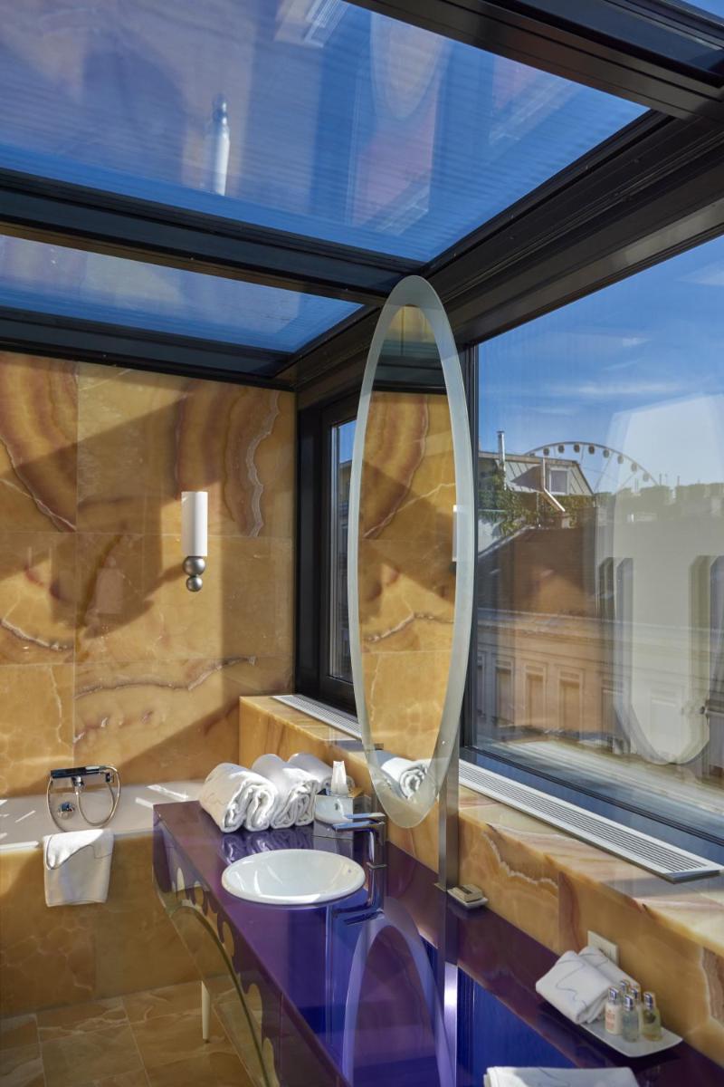 Aria Hotel Budapest by Library Hotel Collection
