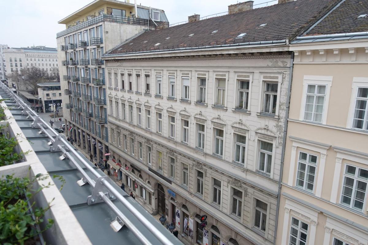 Aria Hotel Budapest by Library Hotel Collection