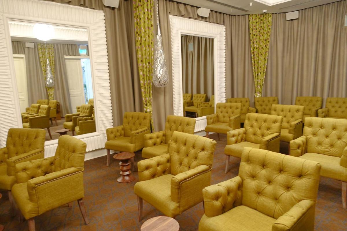 Aria Hotel Budapest by Library Hotel Collection
